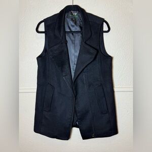 Crocodile Ladies Wool Black Vest Fits Like A Medium Zip Up